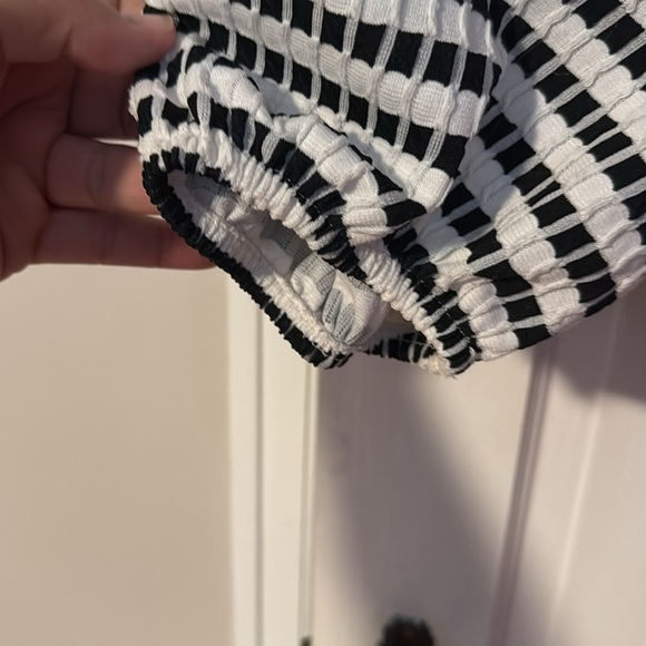 Zara Black/White Cropped Balloon Sleeve Dressy Top Women's Size Medium - Picture 4 of 10